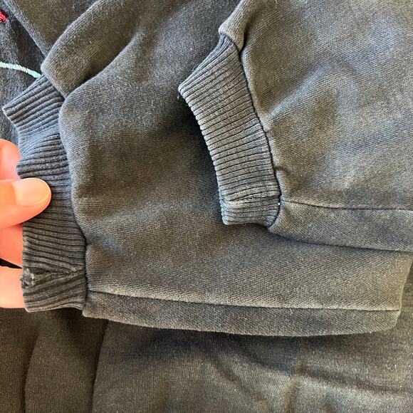 Vintage Couple Kissing Appliqué Embroidered Beaded Sweatshirt by Jou Jou - Picture 10 of 10